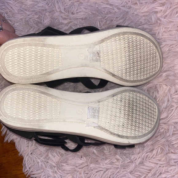 NWOT Eileen Fisher black sandals - Picture 6 of 6